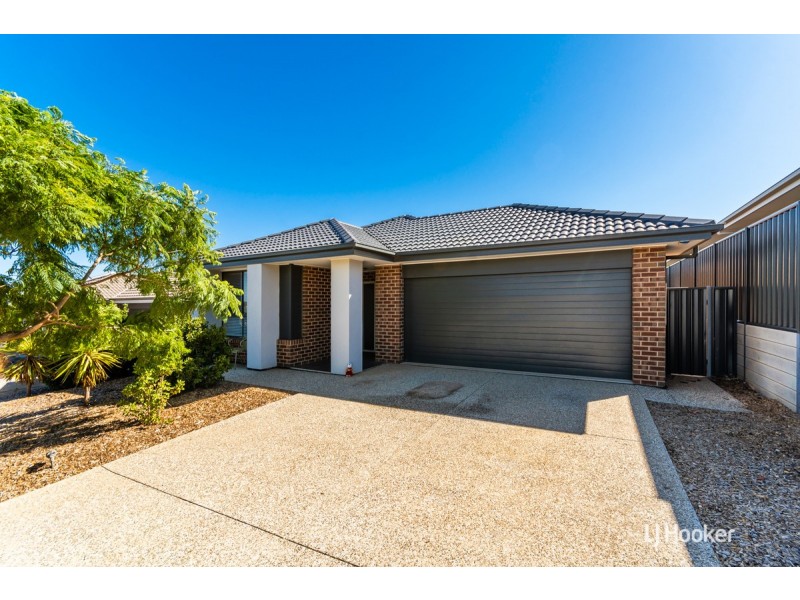 6 Greenway Crescent, Hillbank SA 5112