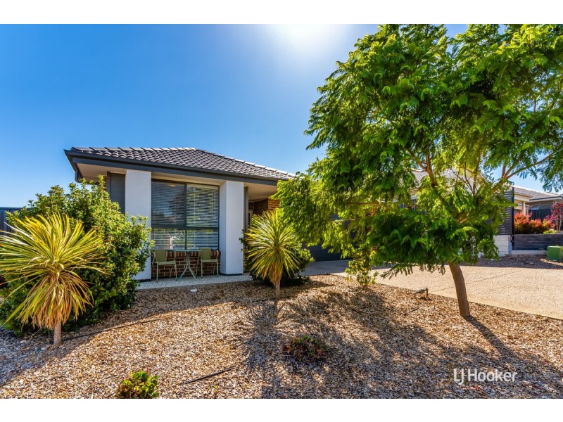 6 Greenway Crescent, Hillbank SA 5112