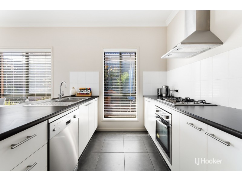 6 Greenway Crescent, Hillbank SA 5112