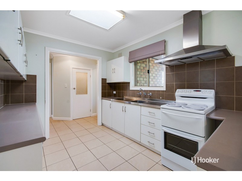 29 Linger Crescent, Elizabeth Downs SA 5113
