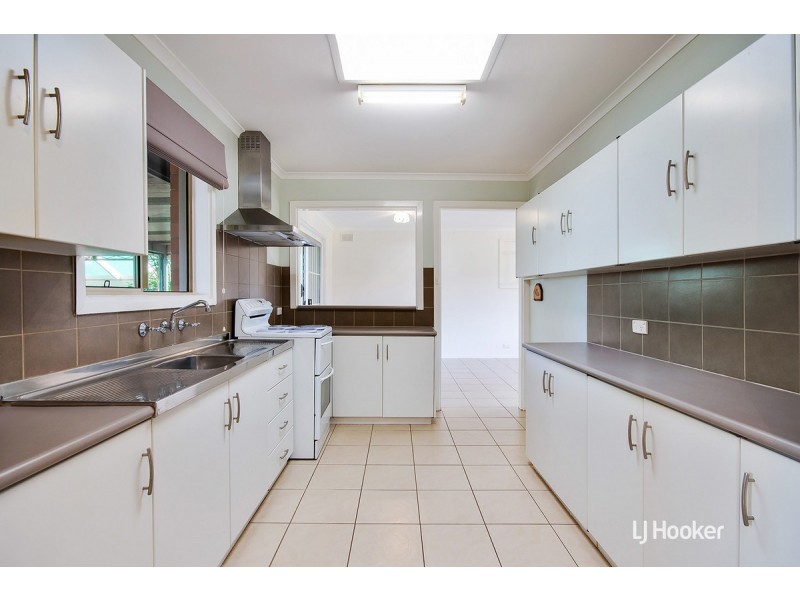 29 Linger Crescent, Elizabeth Downs SA 5113