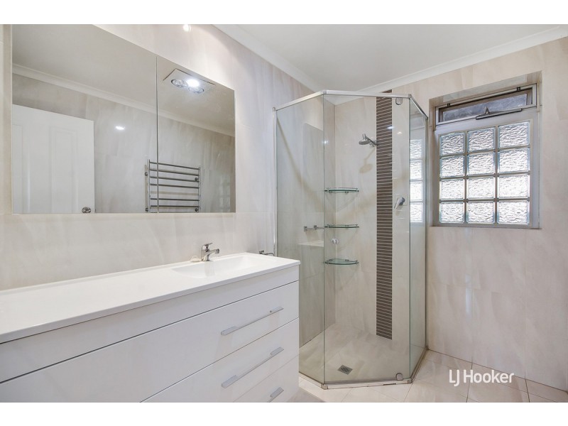 29 Linger Crescent, Elizabeth Downs SA 5113