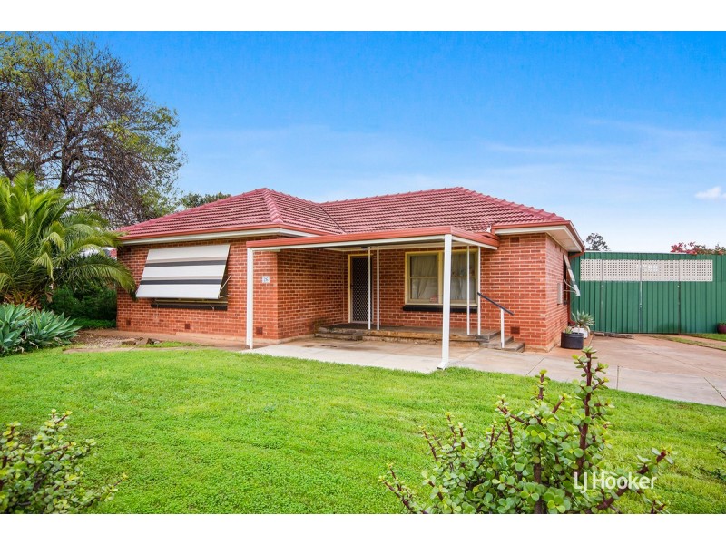 26 Davidson Road, Elizabeth Vale SA 5112