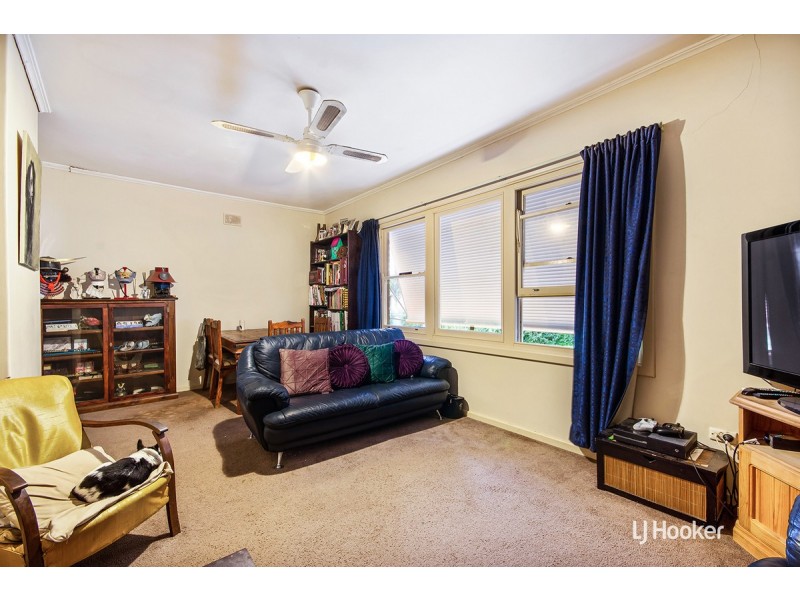 26 Davidson Road, Elizabeth Vale SA 5112