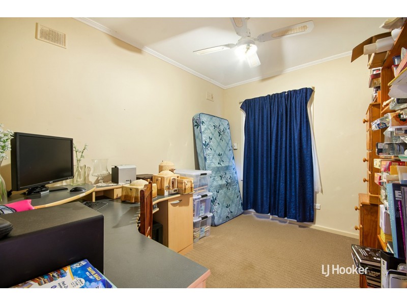26 Davidson Road, Elizabeth Vale SA 5112