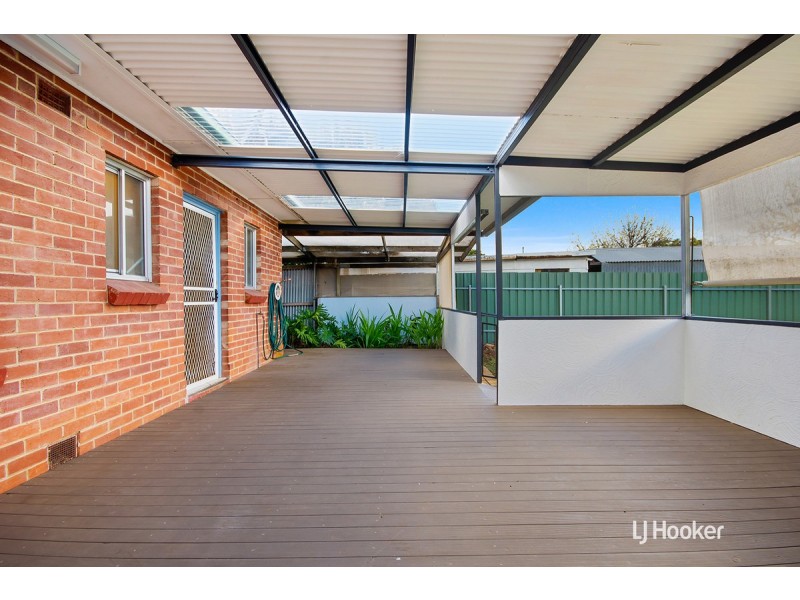 26 Davidson Road, Elizabeth Vale SA 5112