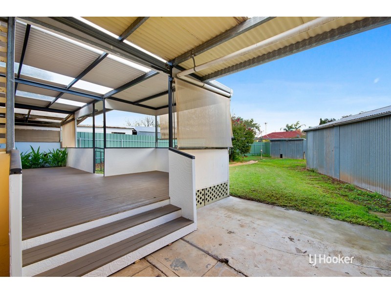 26 Davidson Road, Elizabeth Vale SA 5112