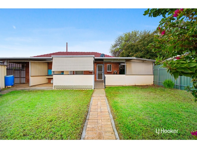 26 Davidson Road, Elizabeth Vale SA 5112