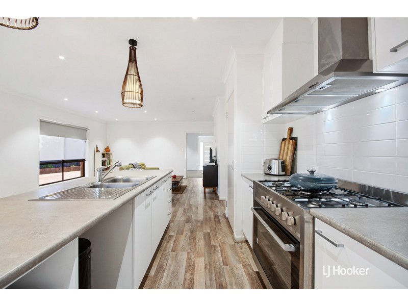 2 Fanflower Way, Munno Para SA 5115