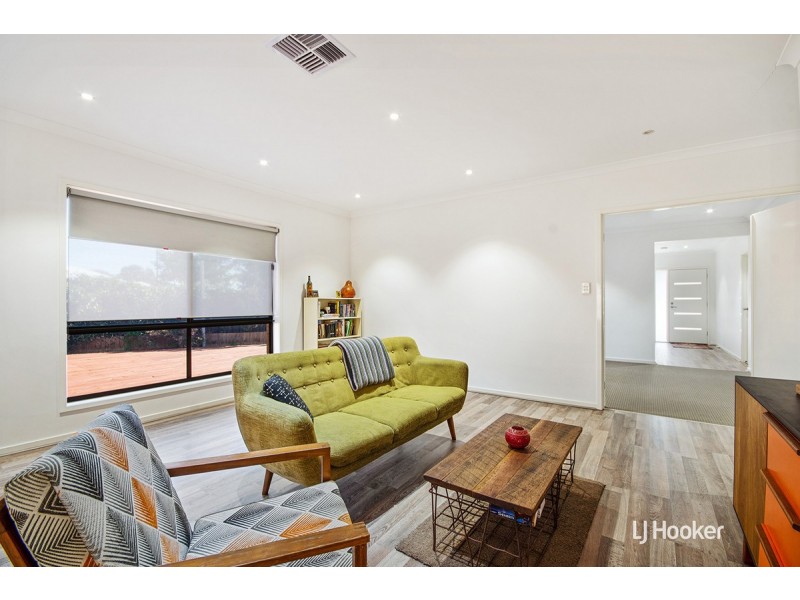 2 Fanflower Way, Munno Para SA 5115