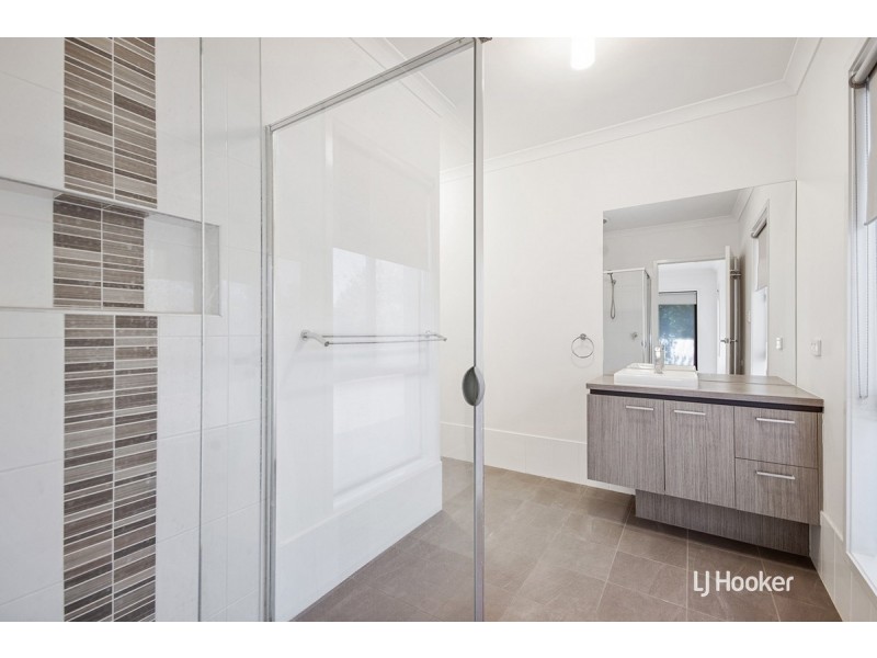 2 Fanflower Way, Munno Para SA 5115