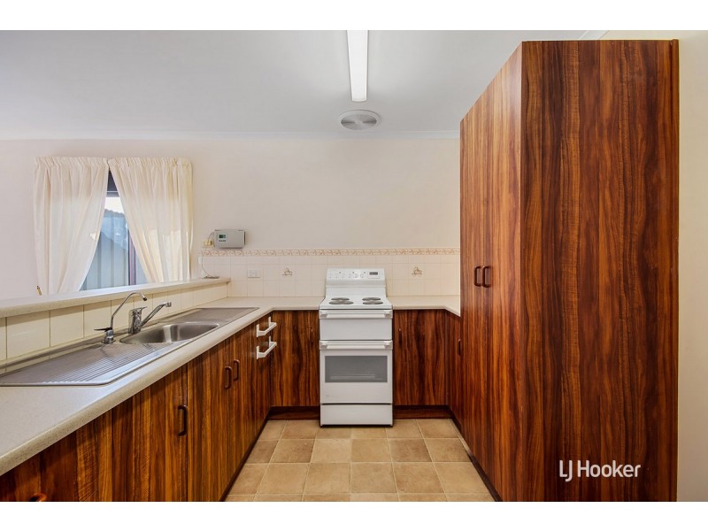 12 Chestnut Grove, Hillbank SA 5112