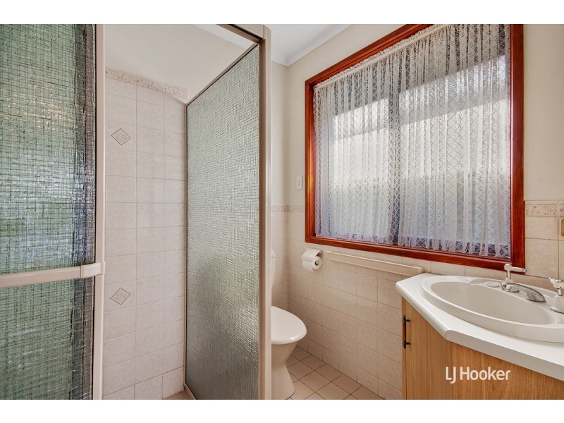 12 Chestnut Grove, Hillbank SA 5112