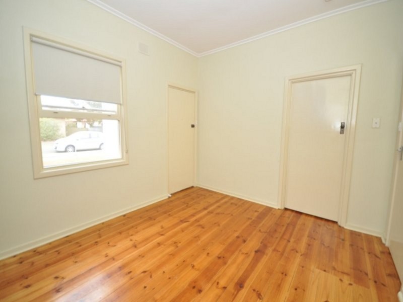 8 Manston Street, Elizabeth South SA 5112