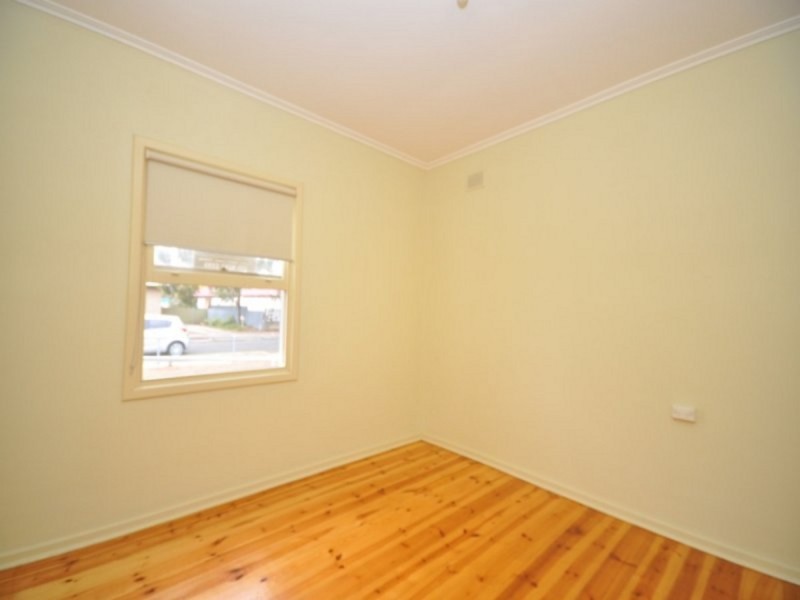 8 Manston Street, Elizabeth South SA 5112