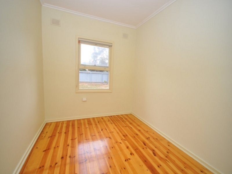 8 Manston Street, Elizabeth South SA 5112