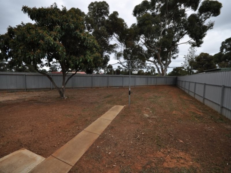 8 Manston Street, Elizabeth South SA 5112