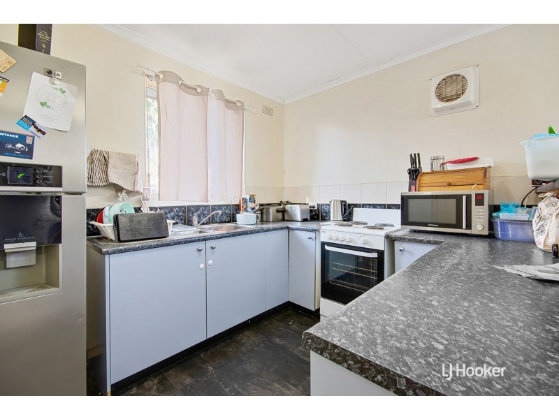 23 Bloomfield Crescent, Elizabeth Downs SA 5113