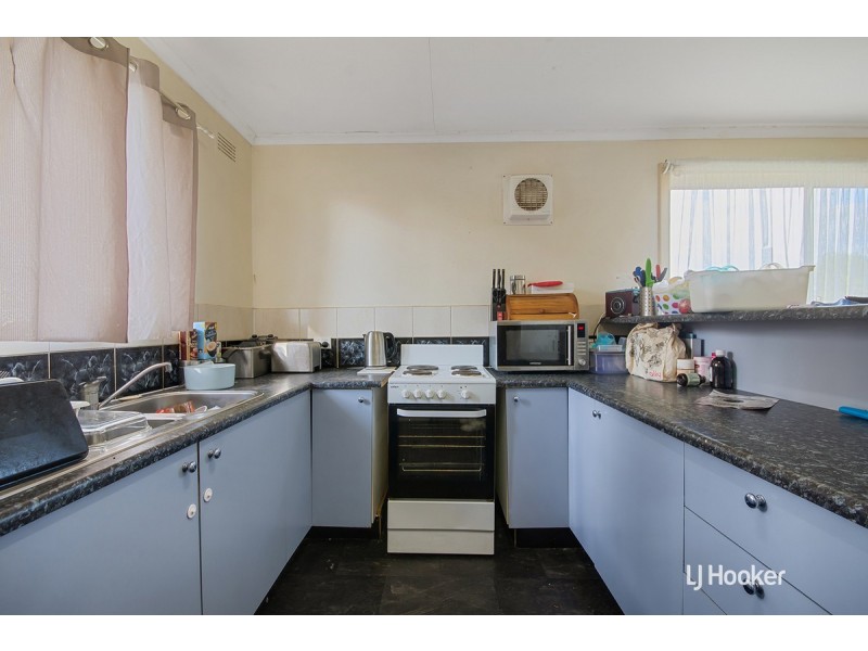 23 Bloomfield Crescent, Elizabeth Downs SA 5113