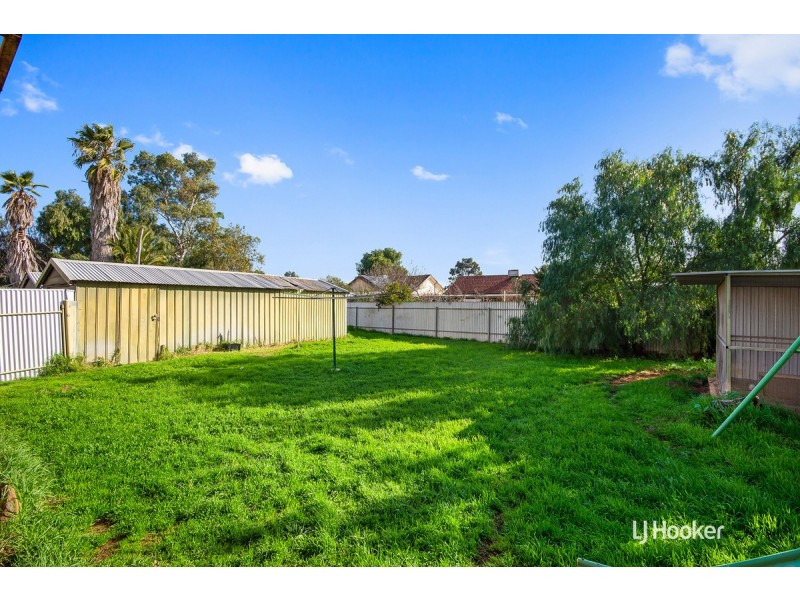23 Bloomfield Crescent, Elizabeth Downs SA 5113