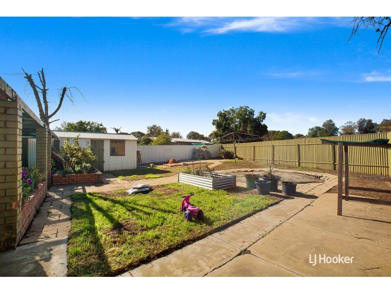 38 Johnston Road, Elizabeth Downs SA 5113