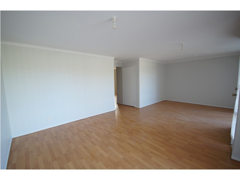 3 Kentia Drive, Para Hills West SA 5096