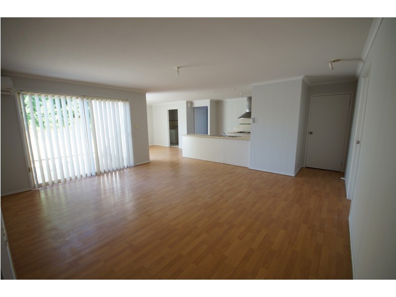 3 Kentia Drive, Para Hills West SA 5096