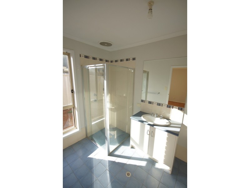 3 Kentia Drive, Para Hills West SA 5096