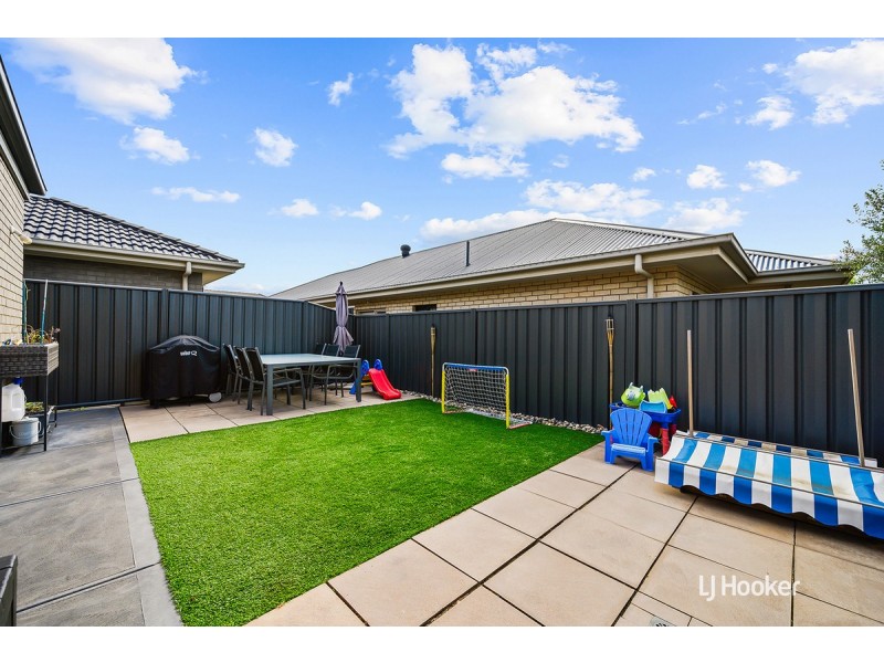 6 Kilfinan Place, Blakeview SA 5114