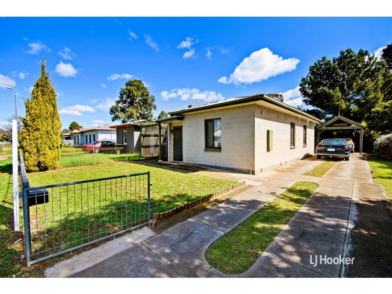 4 Hogarth Road, Elizabeth South SA 5112