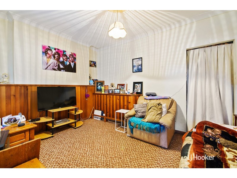 4 Hogarth Road, Elizabeth South SA 5112