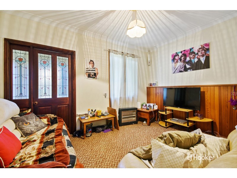 4 Hogarth Road, Elizabeth South SA 5112