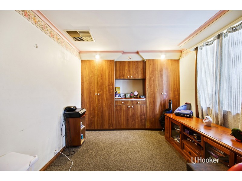 4 Hogarth Road, Elizabeth South SA 5112