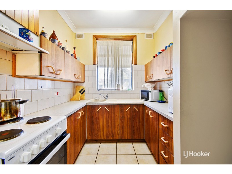 4 Hogarth Road, Elizabeth South SA 5112