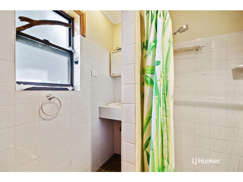 4 Hogarth Road, Elizabeth South SA 5112