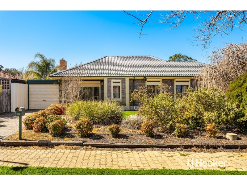 13 Shaftesbury Road, Elizabeth Vale SA 5112