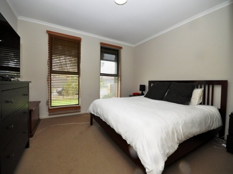 21 Chateau Avenue, Andrews Farm SA 5114