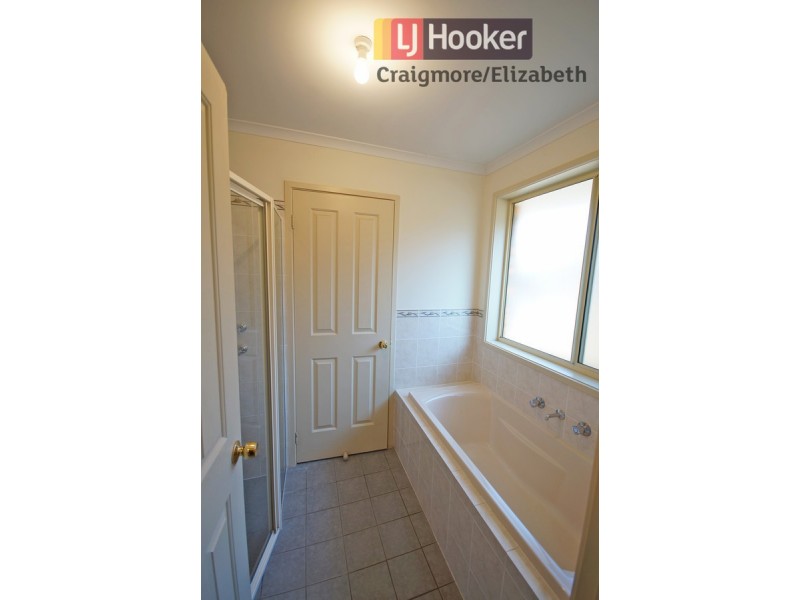 1B Young Terrace, Evanston Gardens SA 5116