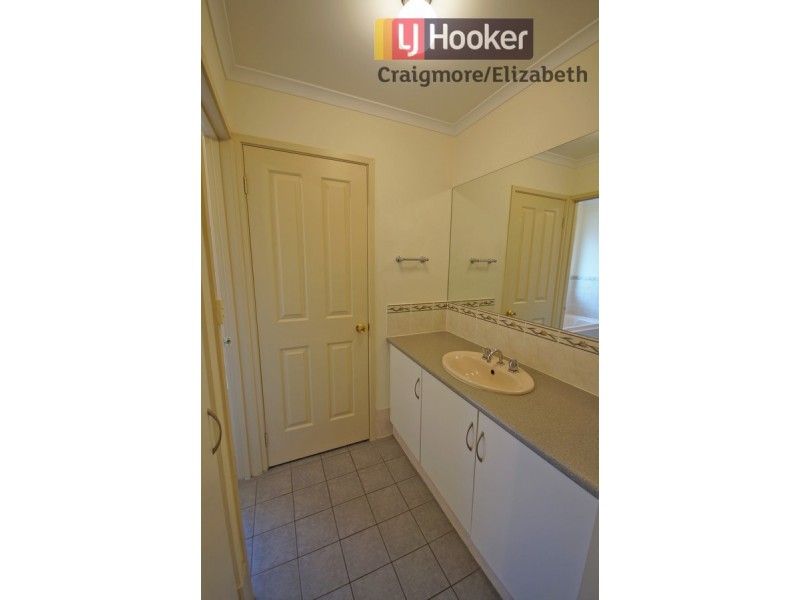 1B Young Terrace, Evanston Gardens SA 5116