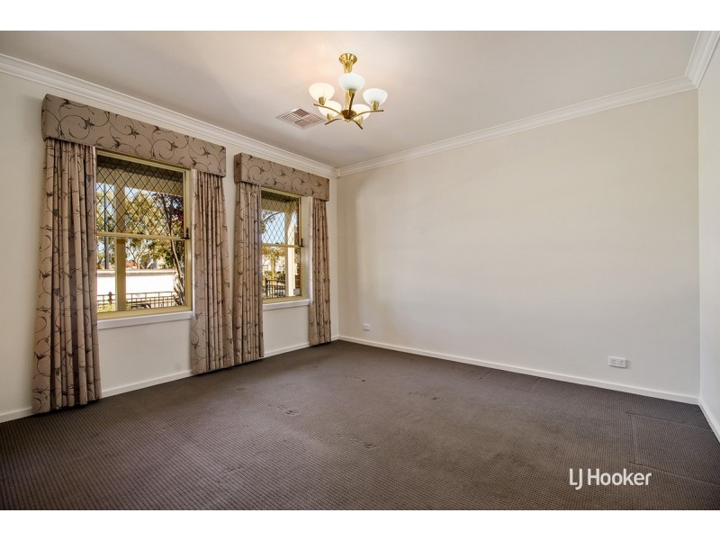 14 East Parkway, Andrews Farm SA 5114