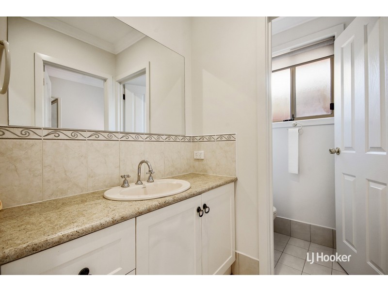 14 East Parkway, Andrews Farm SA 5114