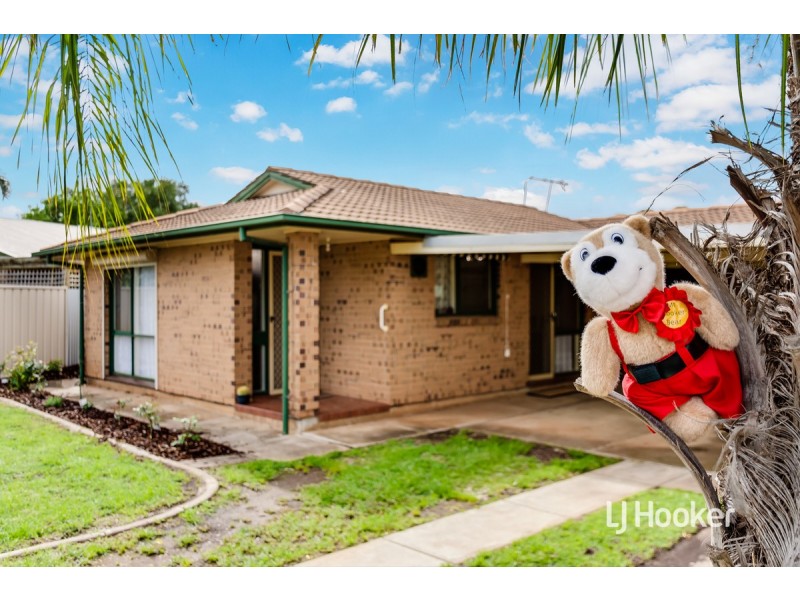 9 Oliphant Court, Evanston Gardens SA 5116