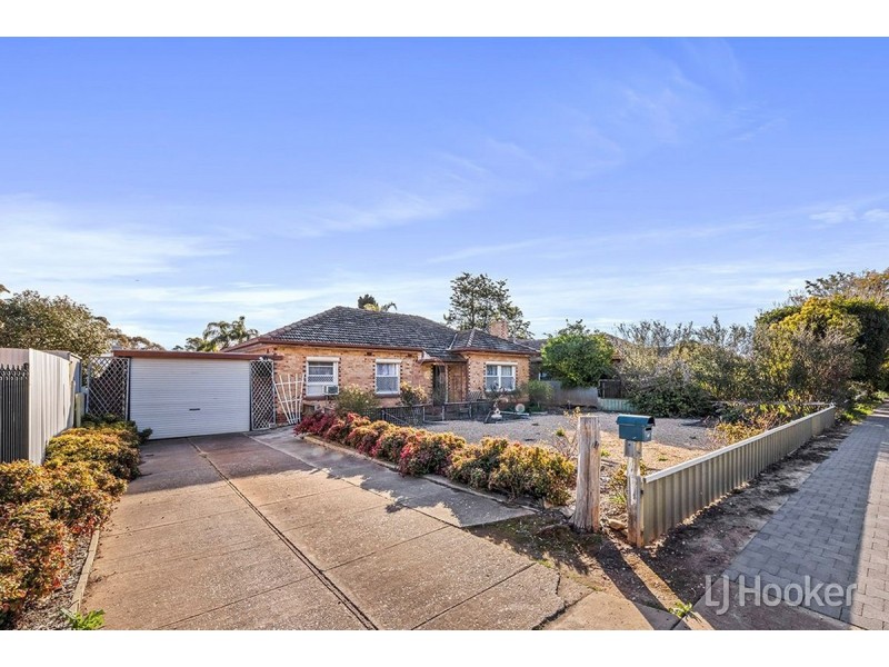 32 Catalina Road, Elizabeth East SA 5112