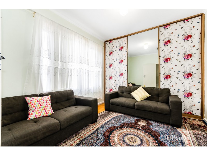 8 Winklebury Road, Elizabeth Vale SA 5112