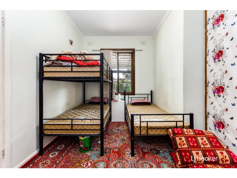 8 Winklebury Road, Elizabeth Vale SA 5112