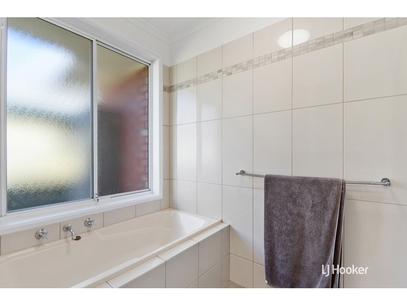 26 Lukin Avenue, Paralowie SA 5108