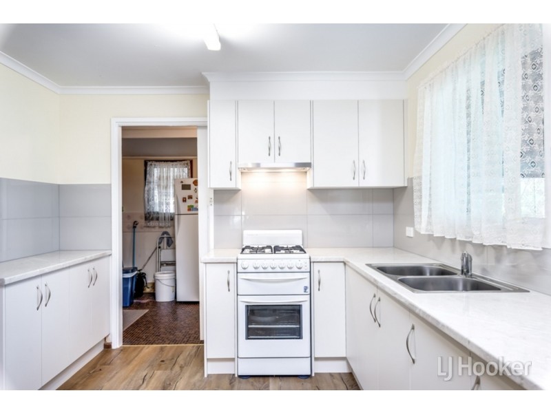 6 Lulama Crescent, Munno Para SA 5115