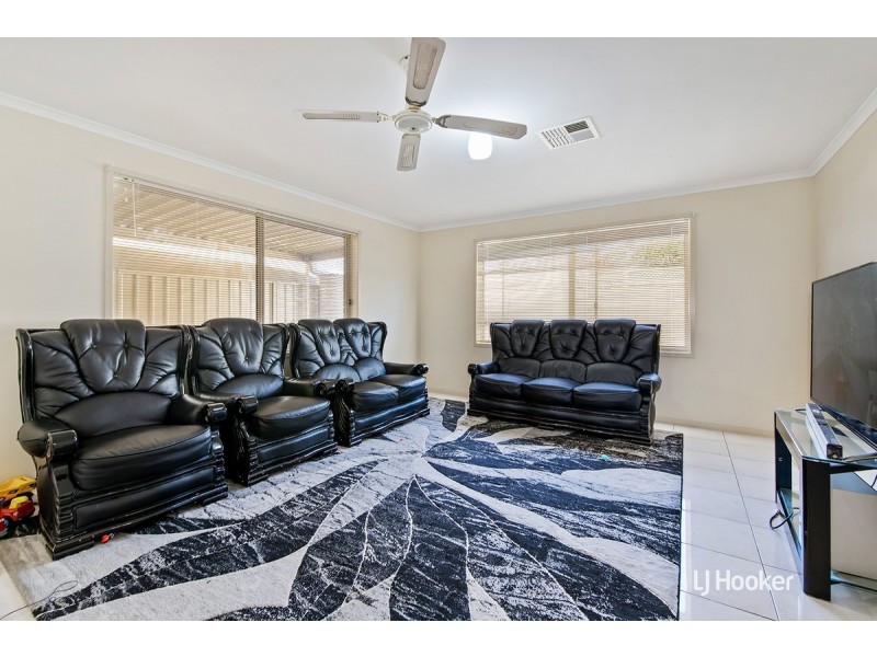 5 Navigator Parade, Smithfield SA 5114