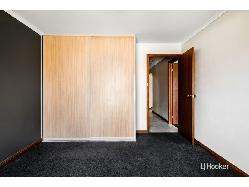 27 Kingate Boulevard, Blakeview SA 5114