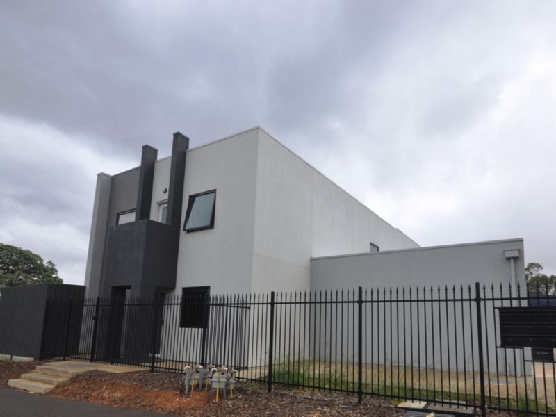 1/3 Campbell Road, Elizabeth Downs SA 5113